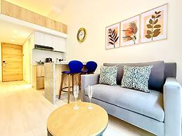 Atelier Cedritos by Weeki.