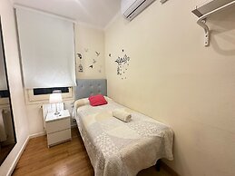 Rooms Nuevo Arago