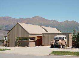 Scout - Architectural Design - Sleeps 6