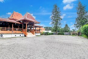 OYO 94371 Omah Sarindoyo