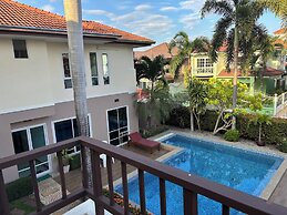 khun mai villa