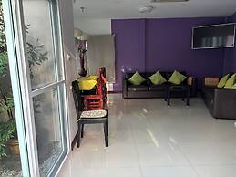 khun mai villa