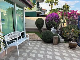 khun mai villa