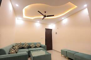 Hotel Mango Tree, Vrindavan