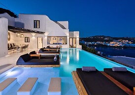 Villa With Aegean Sea Views