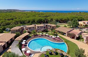 Three-room Apartment With Pool