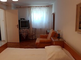 Apartments Nives