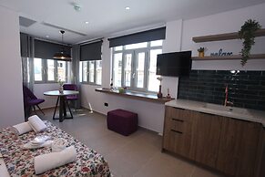 IPELHOME AVISSINIAS APARTMENTS