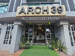 Mandalar Arch 39 Hotel