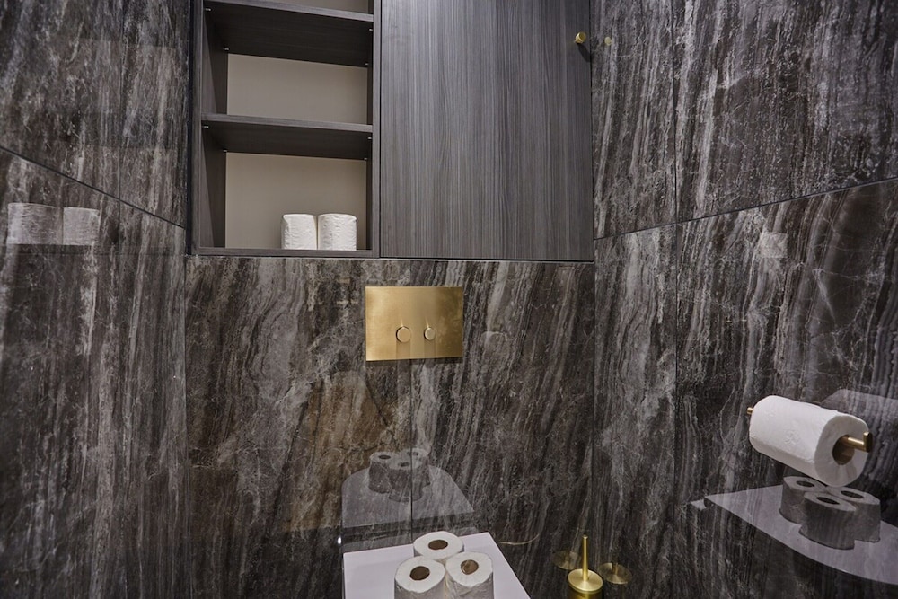Elegant Flat Matignon Avenue Faubourg St Honore