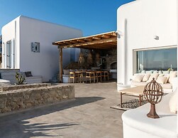 Impressive Villa With Views