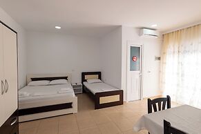 Aktea Apartments
