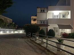 Aktea Apartments