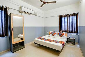 Hotel Bhakti Sankul