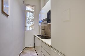 Superb Apartment Arc de Triomphe/ Trocadero