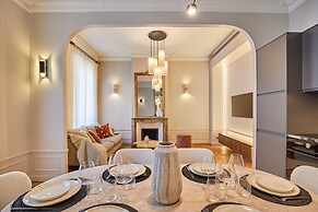 Amazing Apartment Saint Germain des Pres With A-C