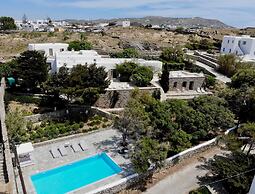 Traditional Villa With Swimming Pool