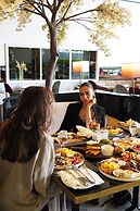 The Nishat Hotel Gulberg