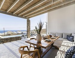 Pristine Villa With Swimming Pool