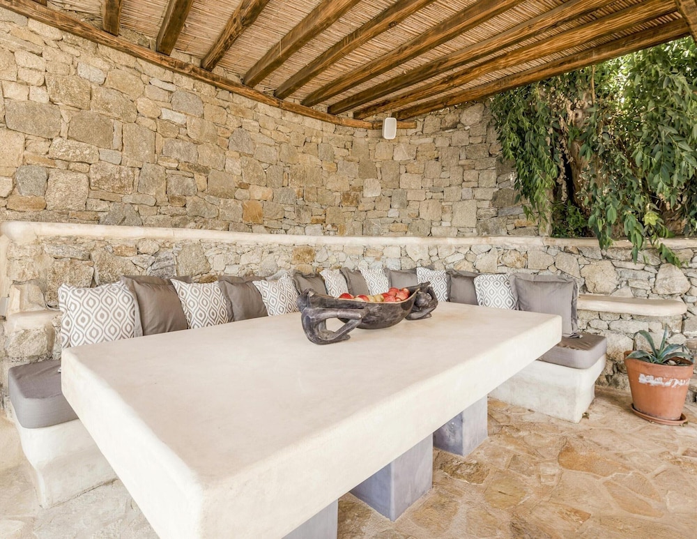 Unique Cycladic Villa With Pool
