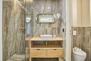 Incredible Le Marais Apartment With Terrace
