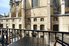 Magnificent Apartment With AC - Louvre Museum
