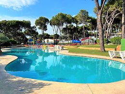Bungalow Near Pals Beach & Pool