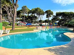 Bungalow Near Pals Beach & Pool