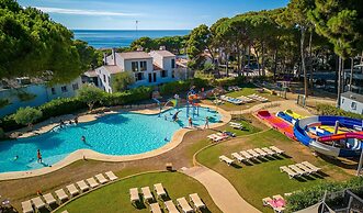 Bungalow Near Pals Beach & Pool