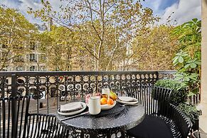 Superb New 1 Bedroom Flat Notre Dame de Paris