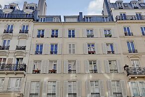 Sublime Apartment in the Heart of Paris