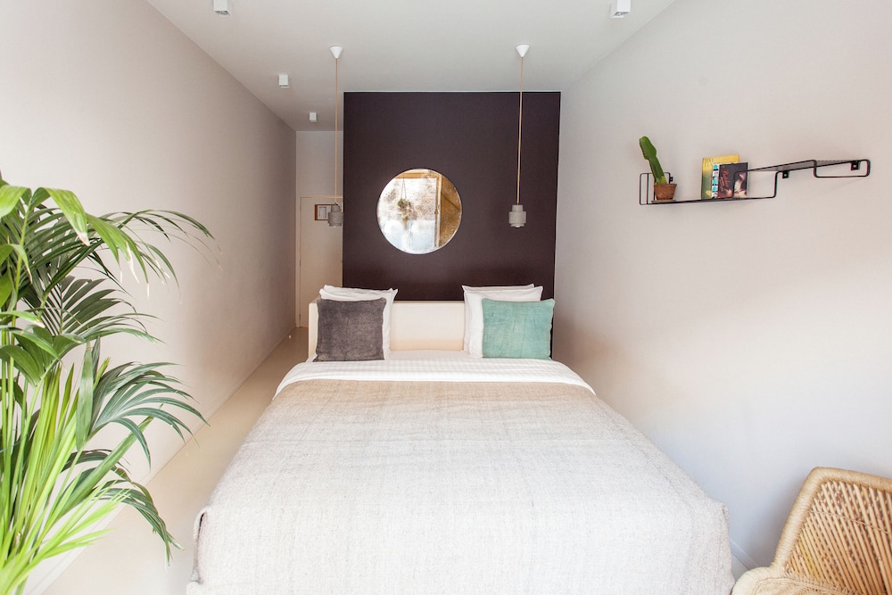 Latroupe Hotel Jardin Secret