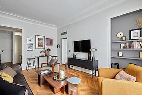 Magnificent new Apartment Notre Dame de Paris
