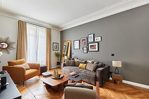 Magnificent new Apartment Notre Dame de Paris