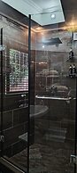 Room-indulgent Escape, Jet Bath, Stunnin