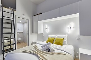 Suite Saint Germain des Pres Rue de Rennes