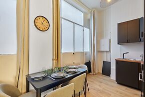 Suite Saint Germain des Pres Rue de Rennes