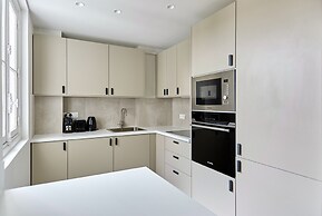 Superb Apartment Arc de Triomphe/ Trocadero