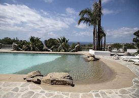 Serene Villa With Terrace and Views
