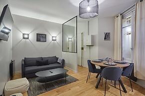 Apartment Located in the Center of Paris