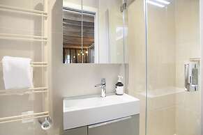 Superb Apartment Place des Vosges Le Marais