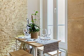 Charming 1 Bedroom Apartment Eiffel Tower