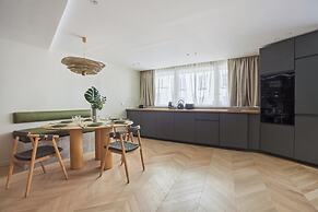 Spacious AC Flat Luxembourg St Germain des Pres
