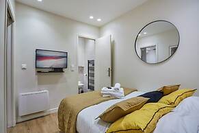 Charming Apartment Center of Paris Montmartre
