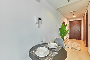 bnbme | 8 Boulevard Walk | Studio