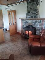 Room-room 4, Williamstown, Ireland