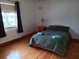Room-room 4, Williamstown, Ireland