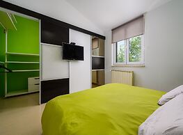 Cozy Apartment With Children Area
