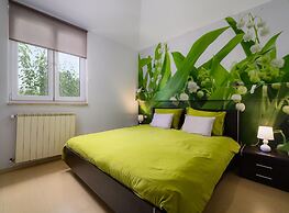 Cozy Apartment With Children Area