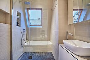 Sublime Apartment Center of Paris le Marais